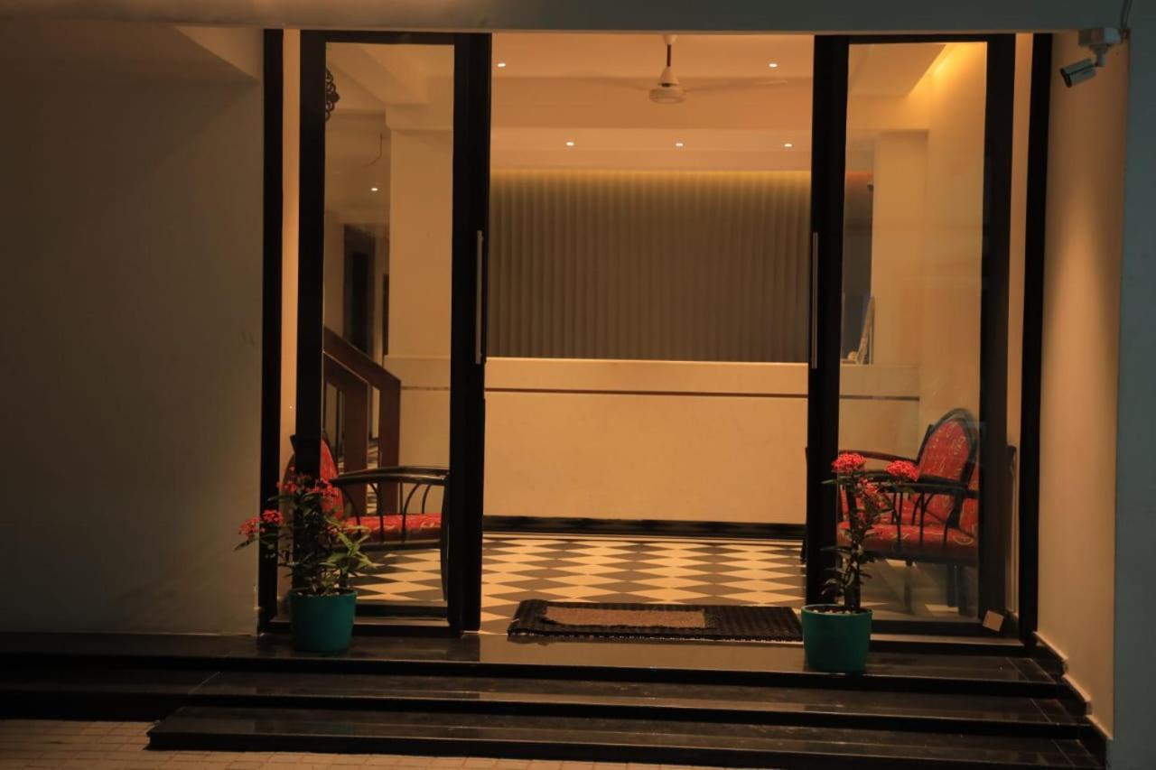 Arunachala Inn Канниякумари Экстерьер фото